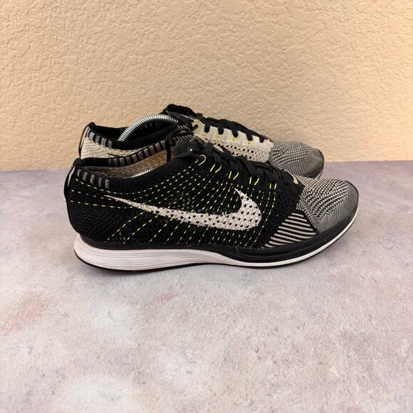 Nike Flyknit Racer 526628-011 Men's 9 Running Shoes Black White Volt Sneakers - Picture 16 of 16